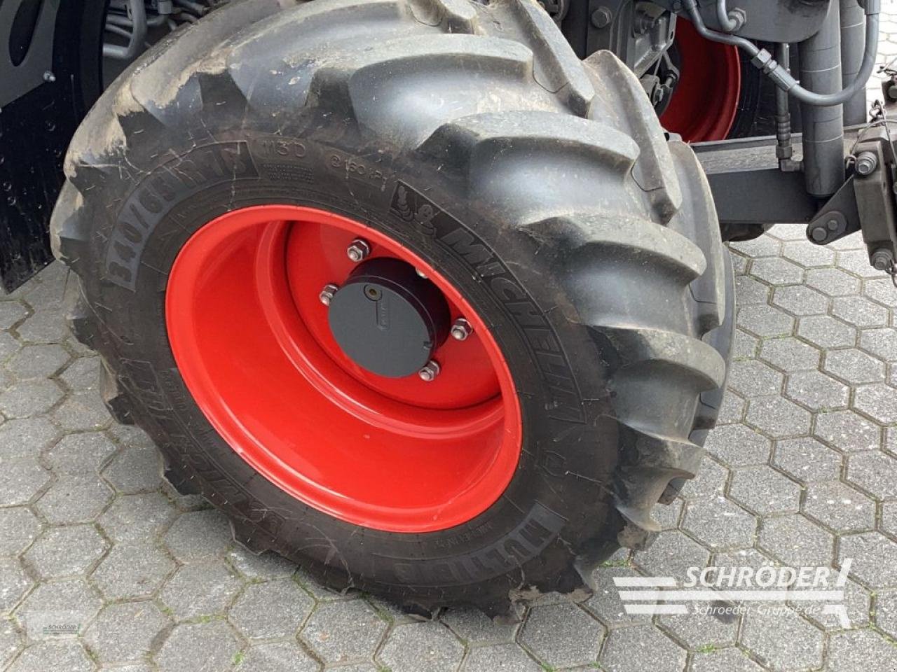 Traktor van het type Fendt 209 F VARIO GEN3 POWER, Gebrauchtmaschine in Norden (Foto 3)