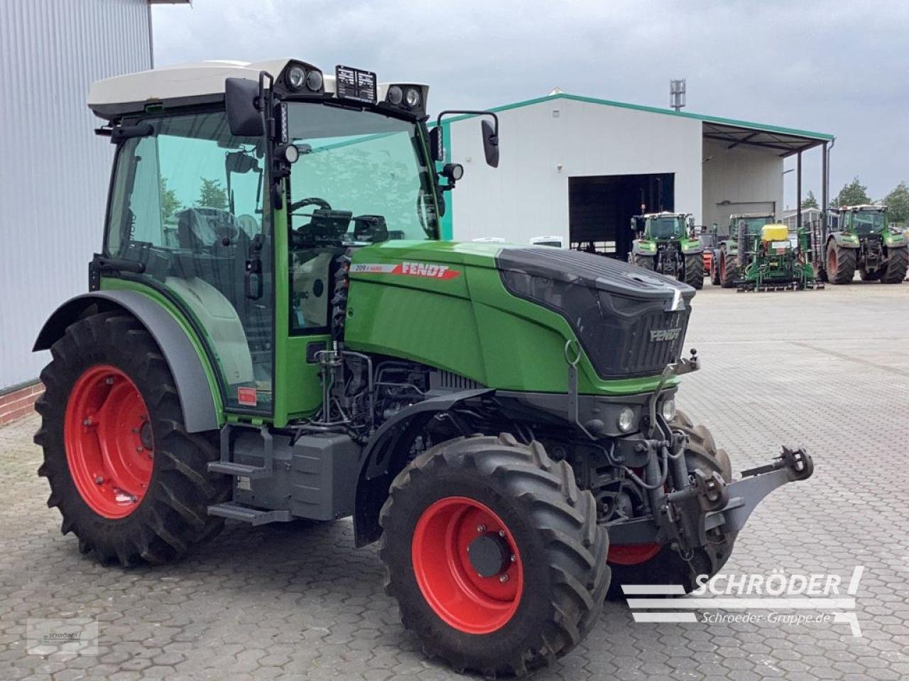 Traktor типа Fendt 209 F VARIO GEN3 POWER, Gebrauchtmaschine в Norden (Фотография 7)