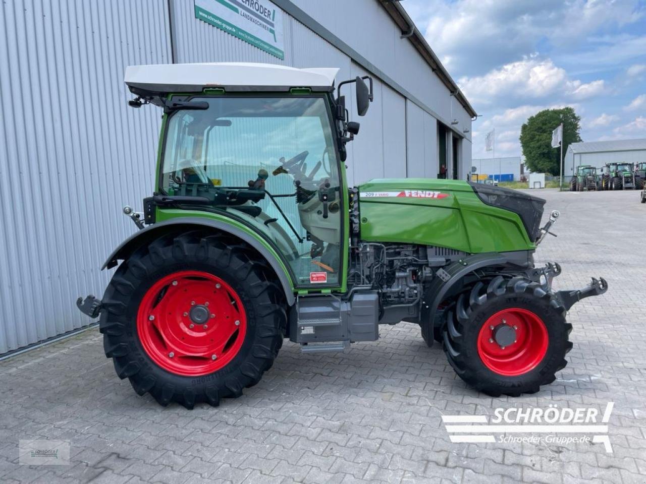 Traktor tip Fendt 209 F VARIO GEN3 POWER, Gebrauchtmaschine in Twistringen (Poză 2)