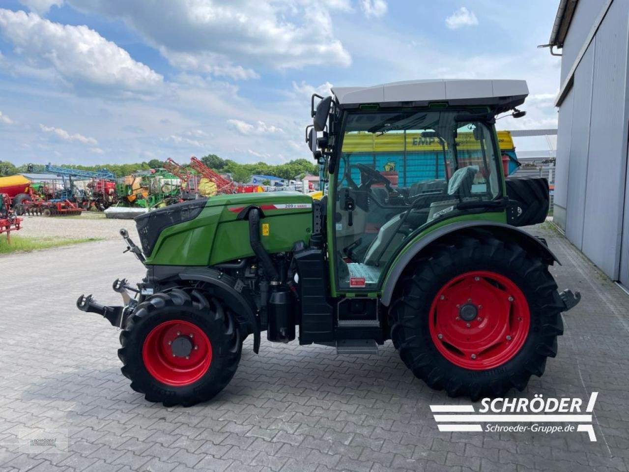 Traktor tip Fendt 209 F VARIO GEN3 POWER, Gebrauchtmaschine in Twistringen (Poză 4)