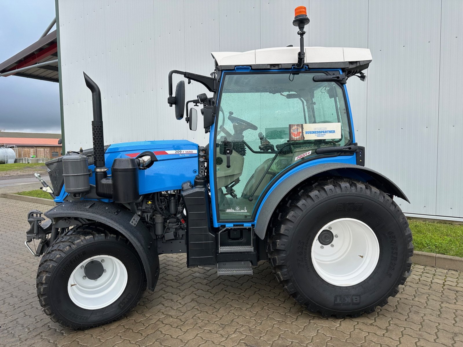 Traktor des Typs Fendt 209 F Vario Gen3 Profi+ Sett.2, Gebrauchtmaschine in Kruckow (Bild 7)