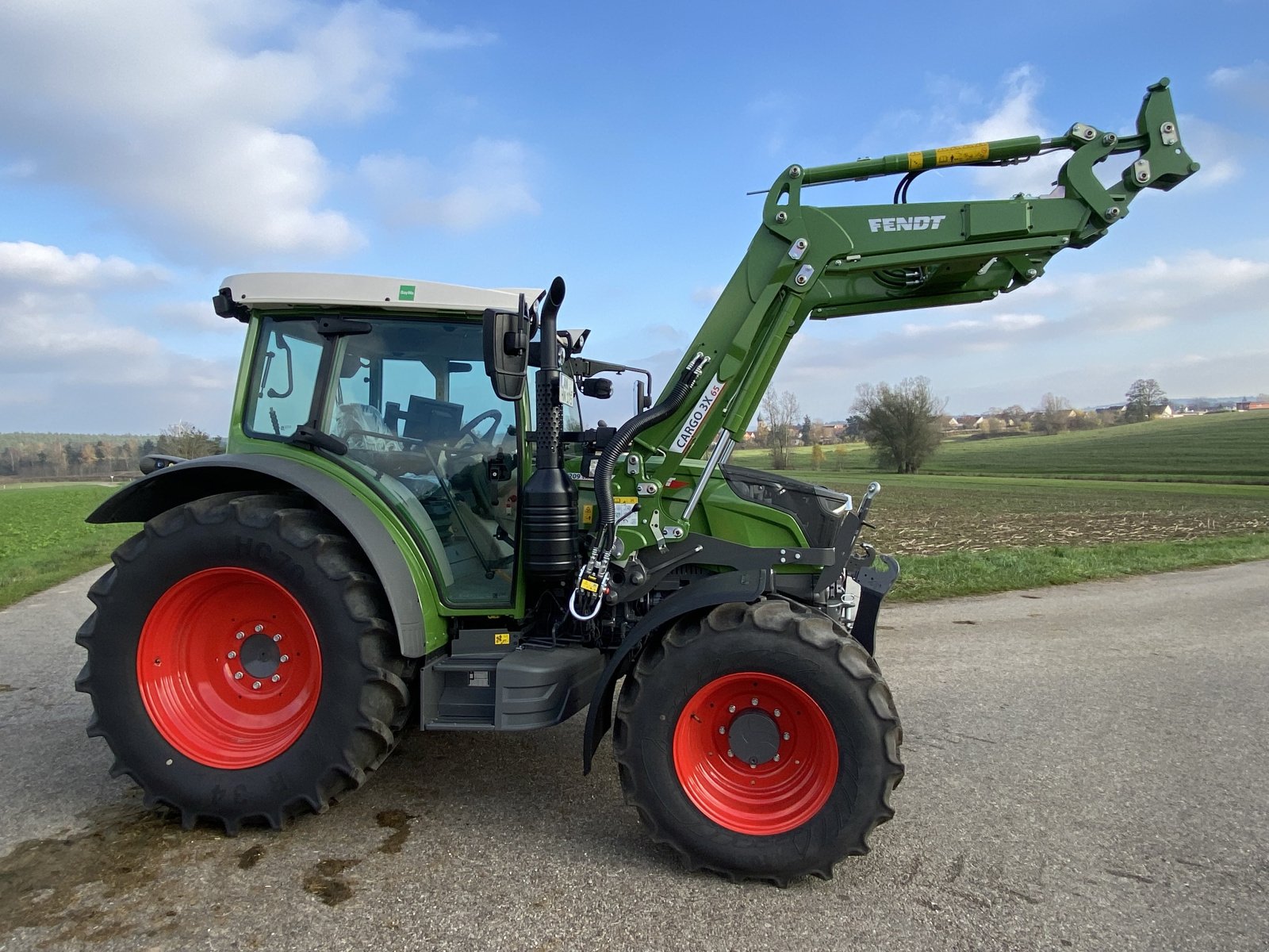 Traktor des Typs Fendt 209 S Vario Gen 3, Gebrauchtmaschine in Feuchtwangen (Bild 3)