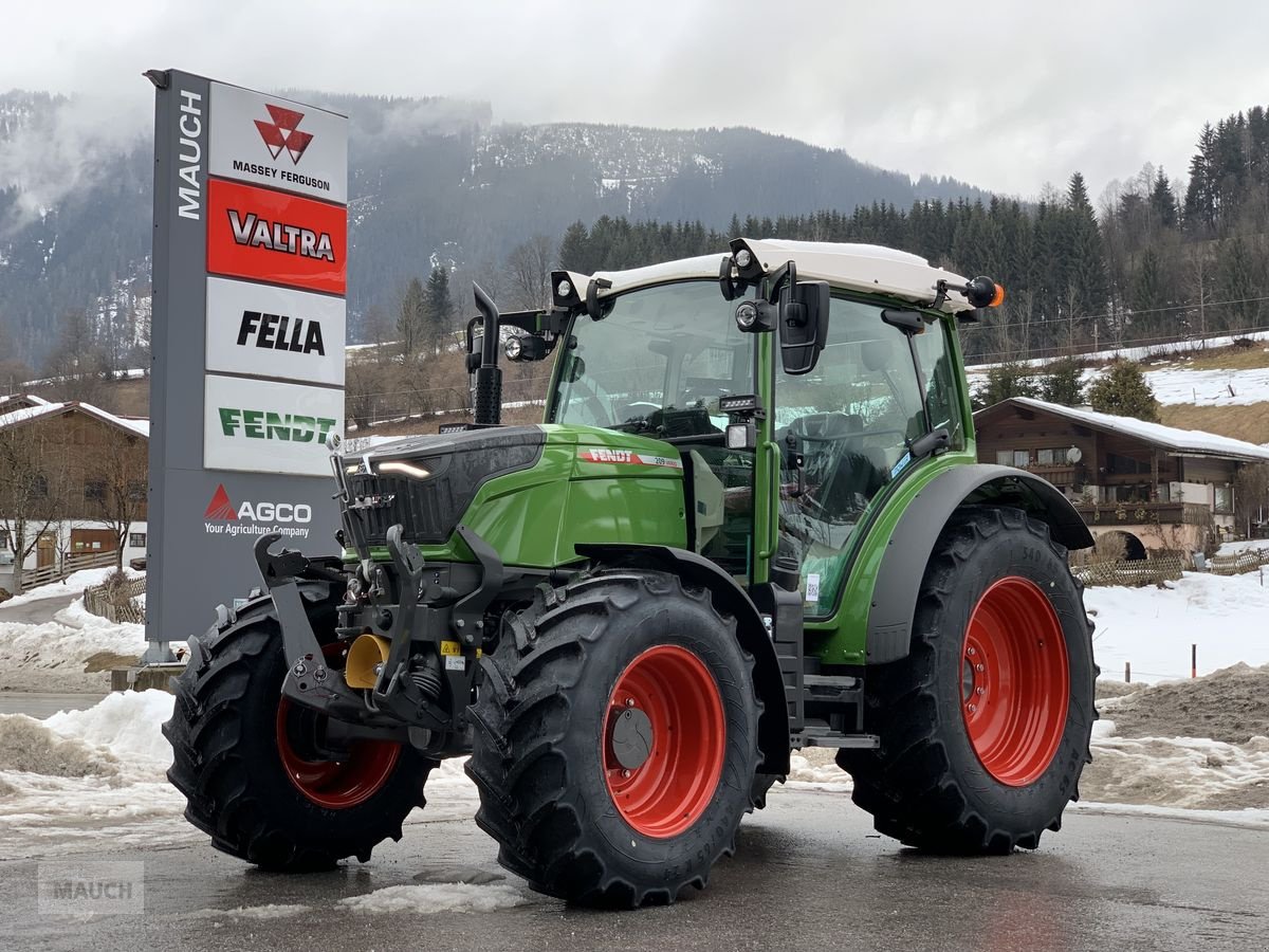 Traktor van het type Fendt 209 S Vario Gen3 Power Setting 2, Neumaschine in Eben (Foto 1)