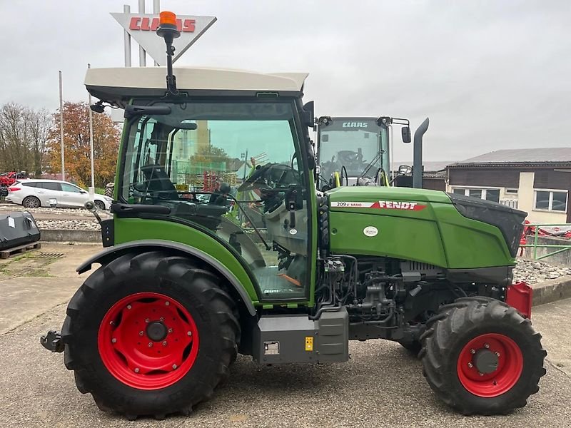 Traktor of the type Fendt 209 V Vario Gen3, Gebrauchtmaschine in Eppingen (Picture 4)