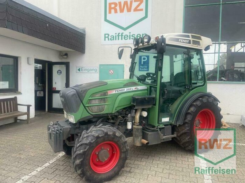 Traktor des Typs Fendt 209 V Vario Schmalspur, Gebrauchtmaschine in Bornheim-Roisdorf (Bild 1)