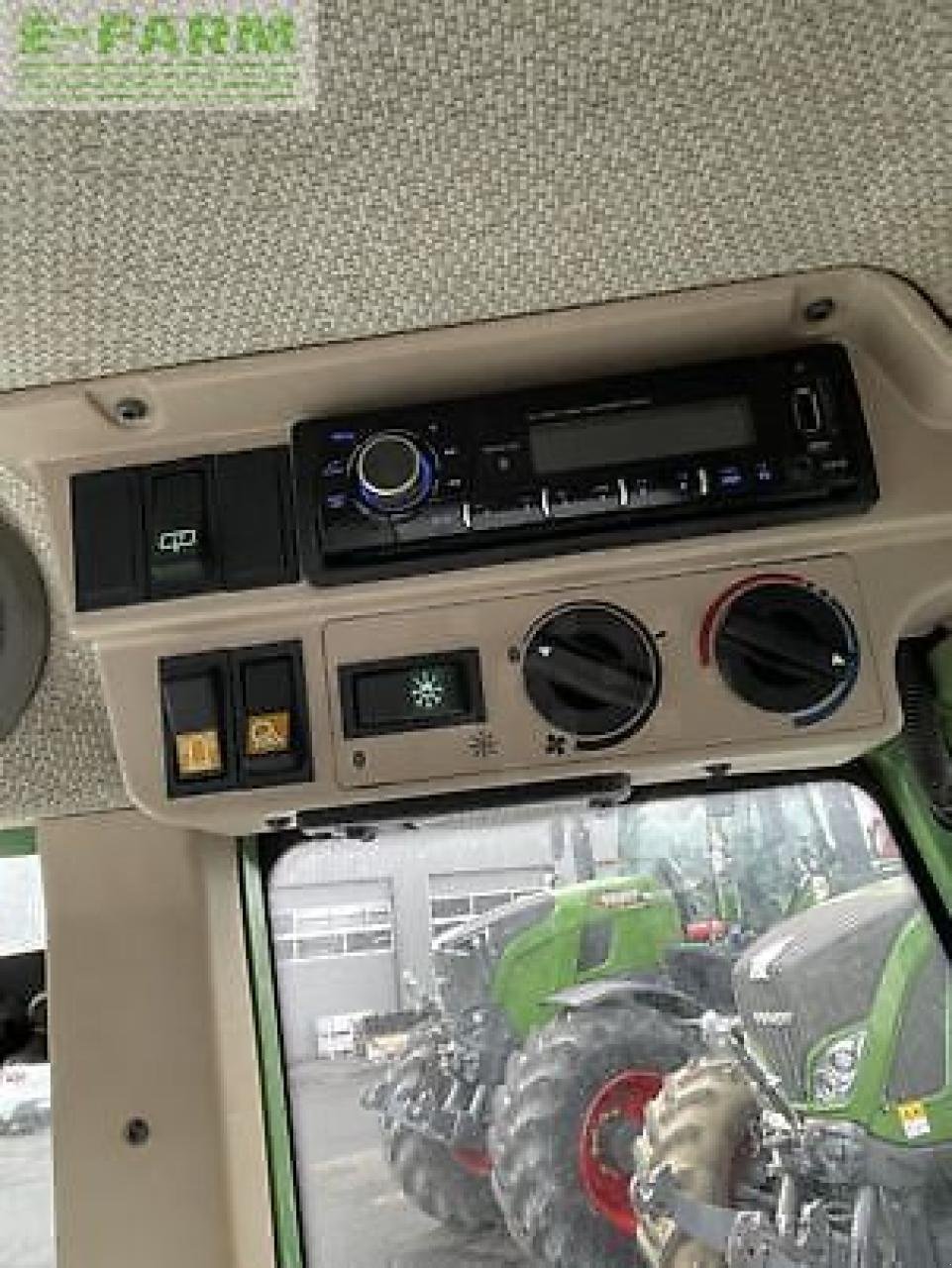 Traktor tip Fendt 209 v vario V, Gebrauchtmaschine in MONFERRAN (Poză 9)