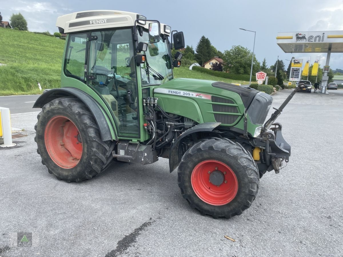 Traktor Türe ait Fendt 209 Vario F, Gebrauchtmaschine içinde Markt Hartmannsdorf (resim 4)