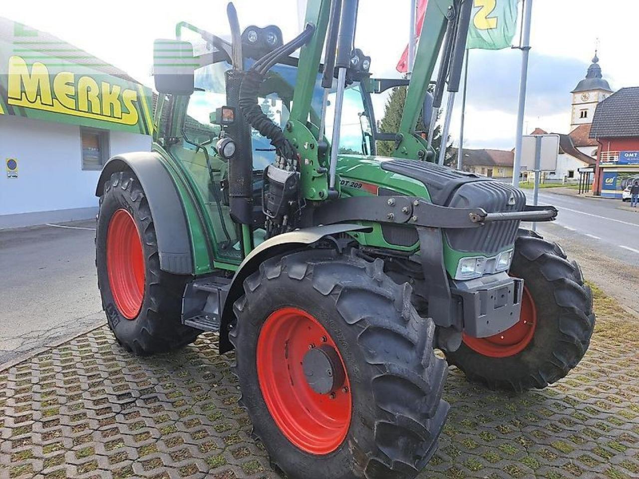 Traktor от тип Fendt 209 vario, Gebrauchtmaschine в GROBELNO (Снимка 3)