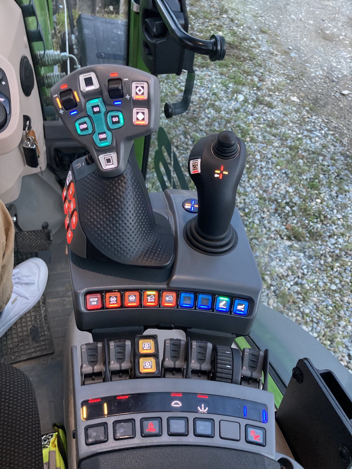 Traktor typu Fendt 210 Vario F, Gebrauchtmaschine w Leutkirch (Zdjęcie 5)