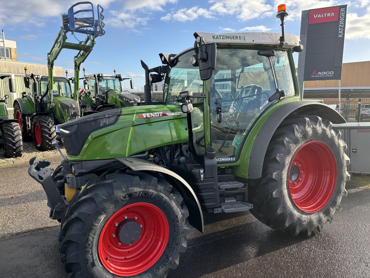 Traktor del tipo Fendt 210 Vario (FendtONE), Vorführmaschine In Arnreit (Immagine 1)