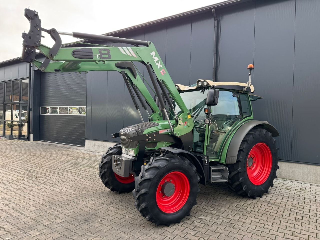 Traktor des Typs Fendt 210 Vario Tms, Gebrauchtmaschine in Daarle (Bild 2)