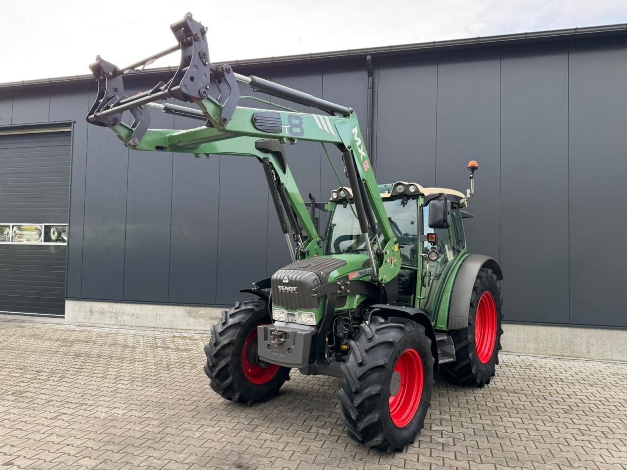 Traktor des Typs Fendt 210 Vario Tms, Gebrauchtmaschine in Daarle (Bild 1)