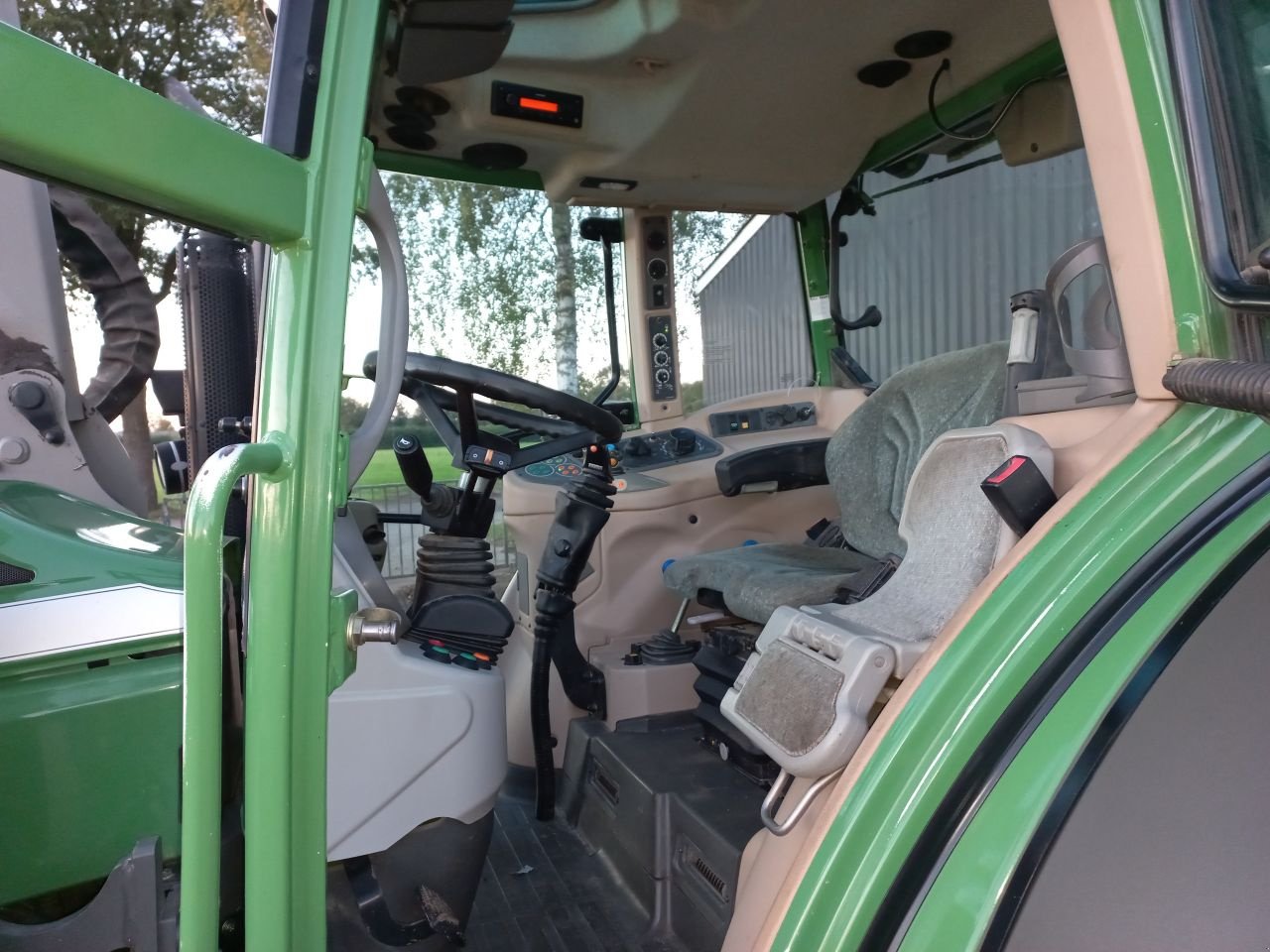 Traktor tip Fendt 210 vario tms, Gebrauchtmaschine in Daarle (Poză 8)