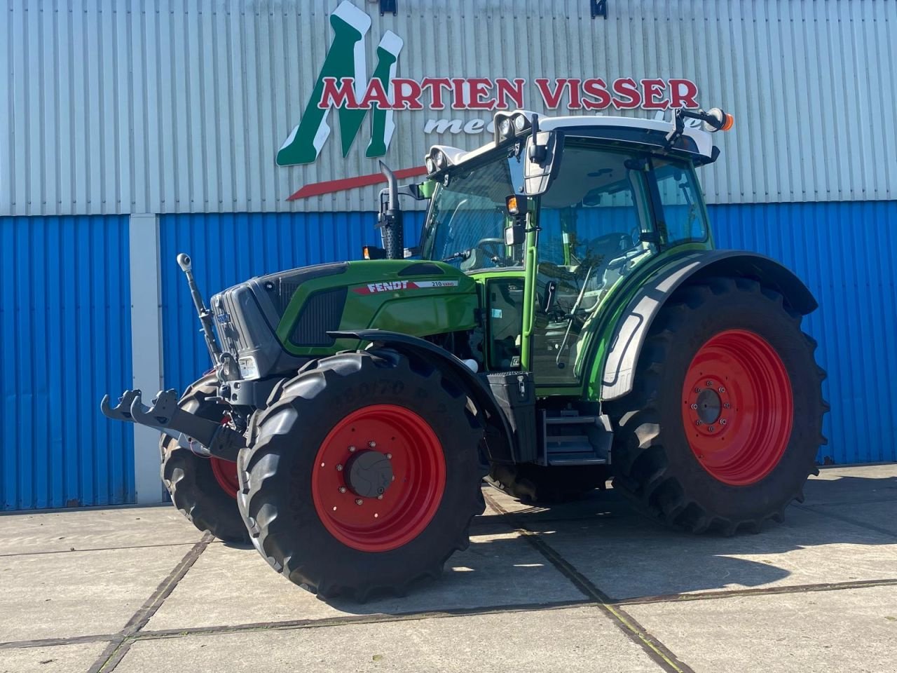 Traktor of the type Fendt 210, Gebrauchtmaschine in Joure (Picture 1)