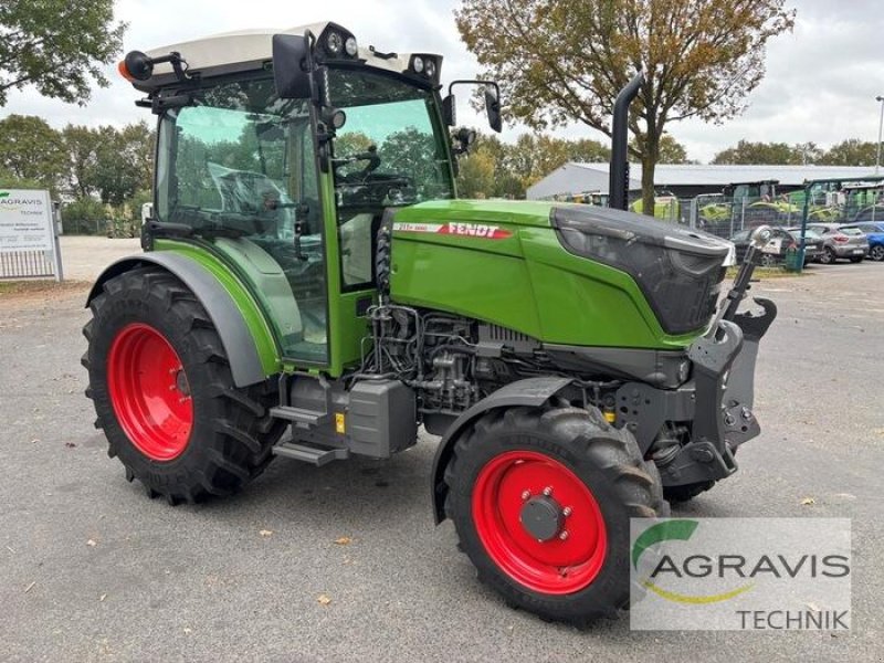 Traktor van het type Fendt 211 F VARIO GEN-3 POWER SET-2, Gebrauchtmaschine in Meppen (Foto 2)