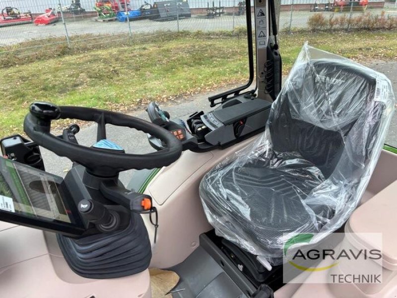 Traktor van het type Fendt 211 F VARIO GEN-3 POWER SET-2, Gebrauchtmaschine in Meppen (Foto 10)