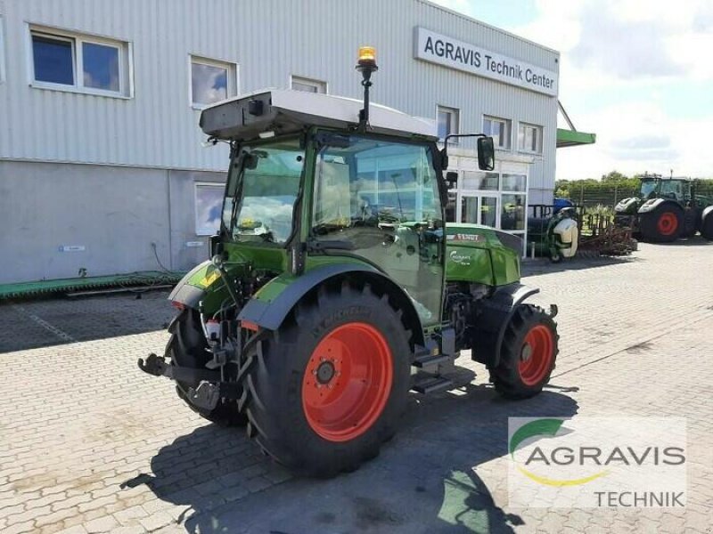 Traktor van het type Fendt 211 F VARIO GEN-3 POWER SET-2, Gebrauchtmaschine in Calbe / Saale (Foto 5)