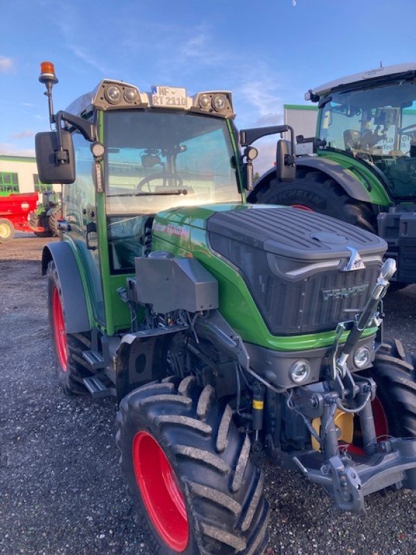 Traktor van het type Fendt 211 F Vario Gen3 PL801, Gebrauchtmaschine in Bevern (Foto 1)