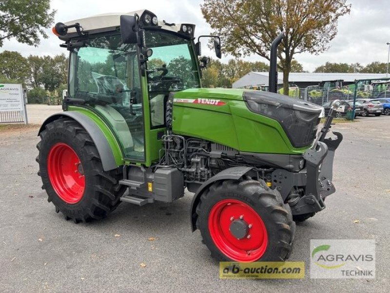 Traktor typu Fendt 211 P VARIO GEN-3 POWER SET-2, Gebrauchtmaschine v Meppen (Obrázek 2)