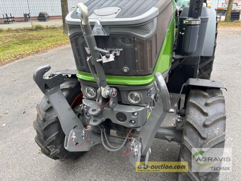 Traktor des Typs Fendt 211 P VARIO GEN-3 POWER SET-2, Gebrauchtmaschine in Meppen (Bild 5)