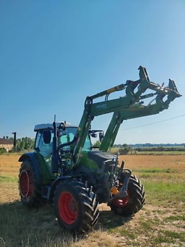 Traktor του τύπου Fendt 211 S PROFI + ST 2, Gebrauchtmaschine σε MOISSAC (Φωτογραφία 4)