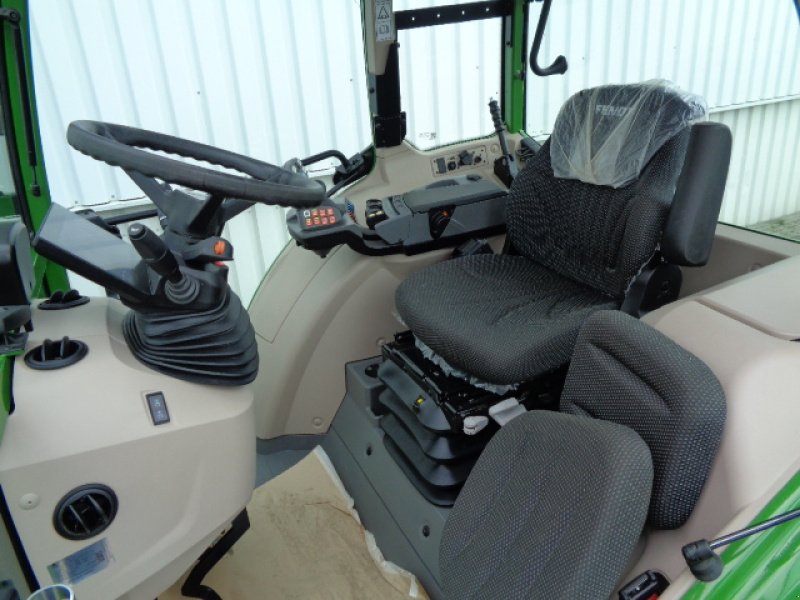 Traktor van het type Fendt 211 S Vario Gen3 Power, Gebrauchtmaschine in Holle- Grasdorf (Foto 18)