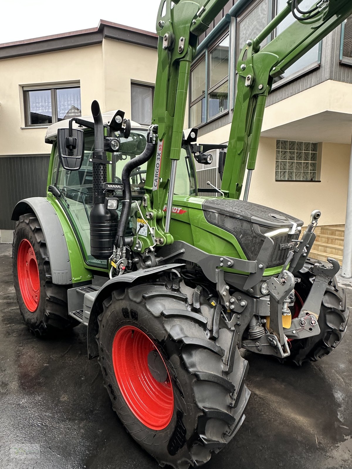 Traktor van het type Fendt 211 S Vario Gen3 Profi Plus, Gebrauchtmaschine in Alitzheim (Foto 9)