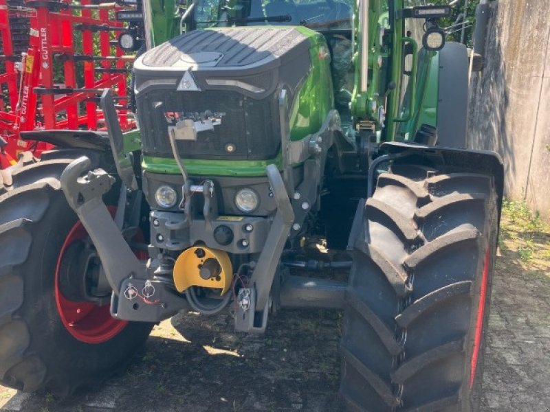 Traktor of the type Fendt 211 S Vario Gen3, Neumaschine in Bubendorf