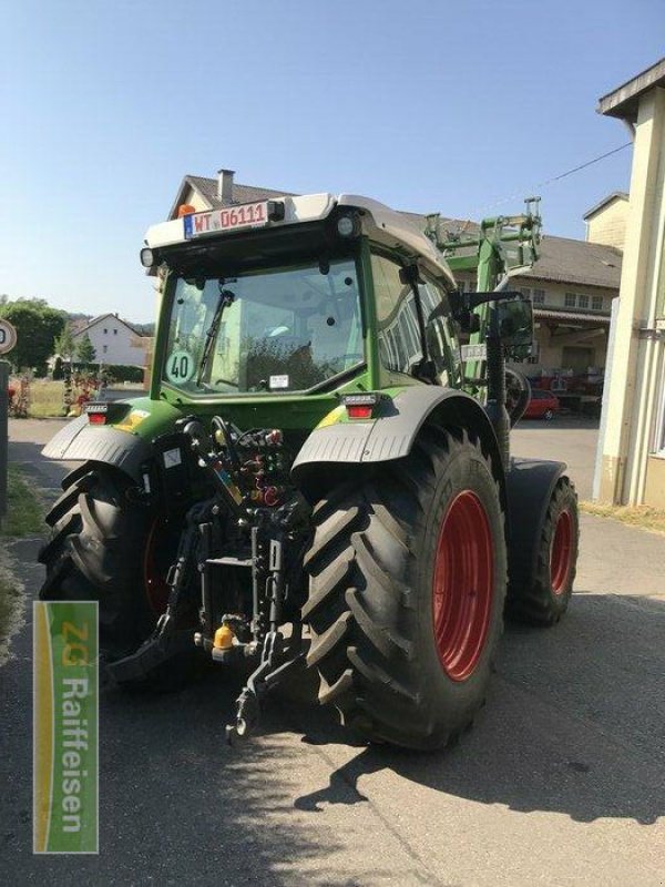 Traktor от тип Fendt 211 S Vario Gen3, Gebrauchtmaschine в Waldshut-Tiengen (Снимка 3)