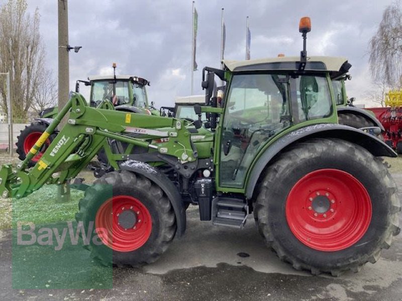 Traktor типа Fendt 211 S VARIO S3, Gebrauchtmaschine в Wurzen (Фотография 1)