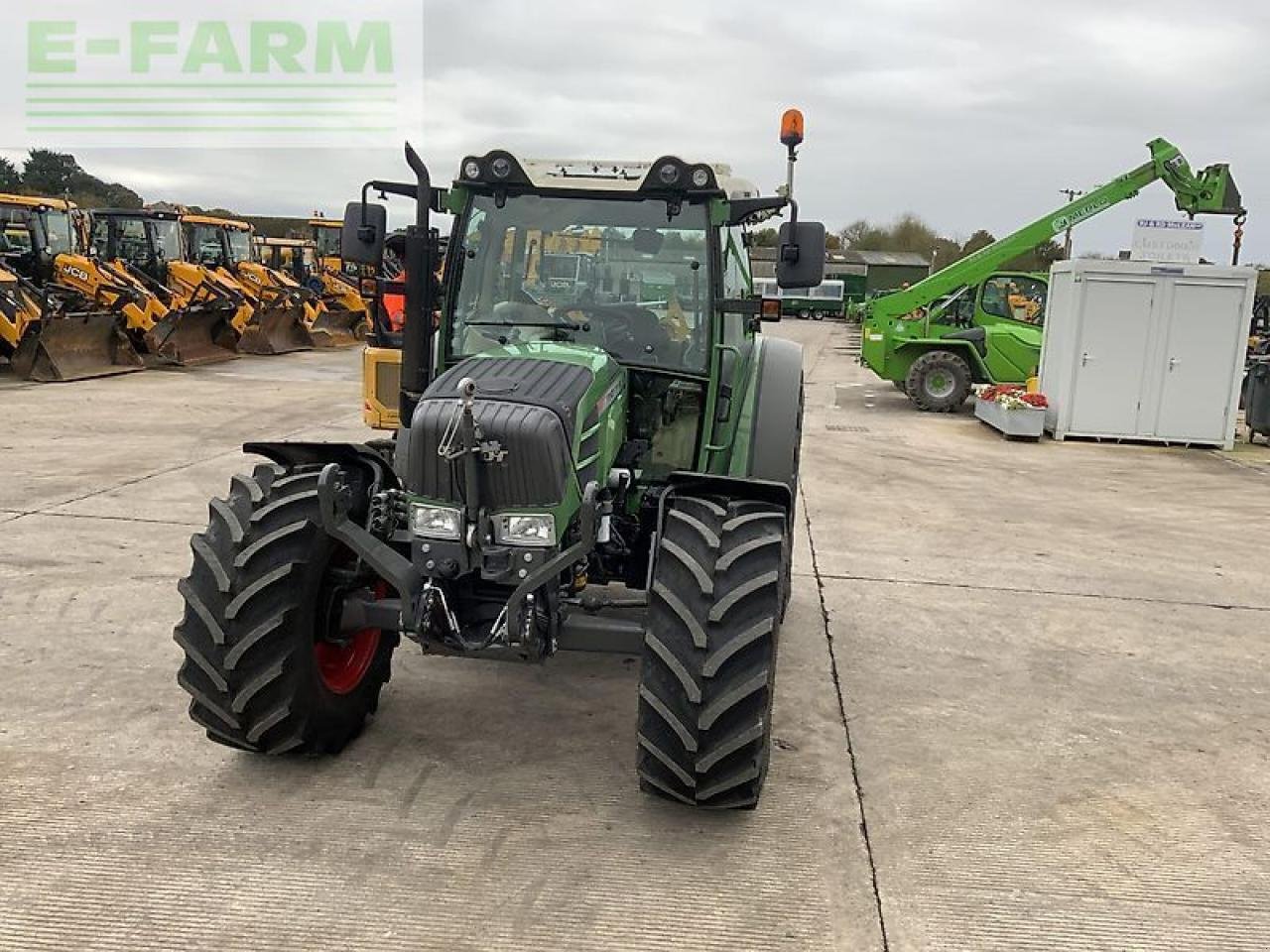 Traktor от тип Fendt 211 tractor (st21261), Gebrauchtmaschine в SHAFTESBURY (Снимка 5)