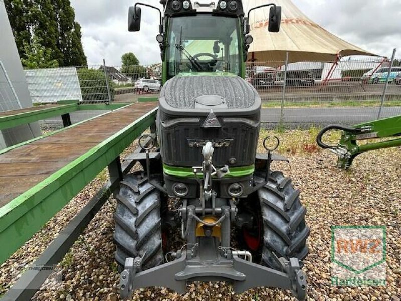 Traktor Türe ait Fendt 211 V VarioGen3, Neumaschine içinde Wegberg (resim 4)