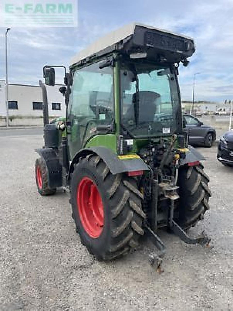 Traktor del tipo Fendt 211 v, Gebrauchtmaschine en MONFERRAN (Imagen 4)