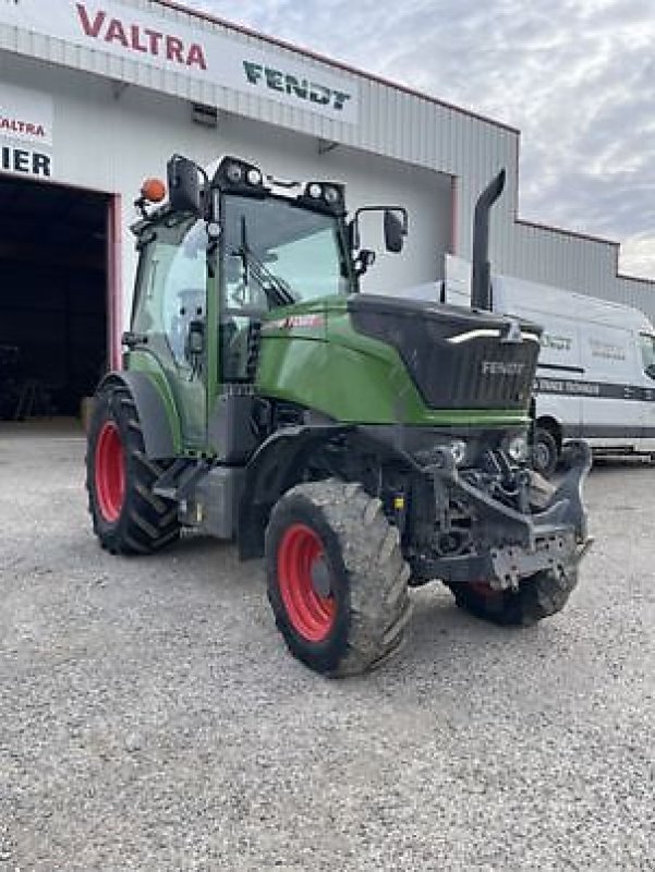 Traktor Türe ait Fendt 211 V, Gebrauchtmaschine içinde Carcassonne (resim 1)