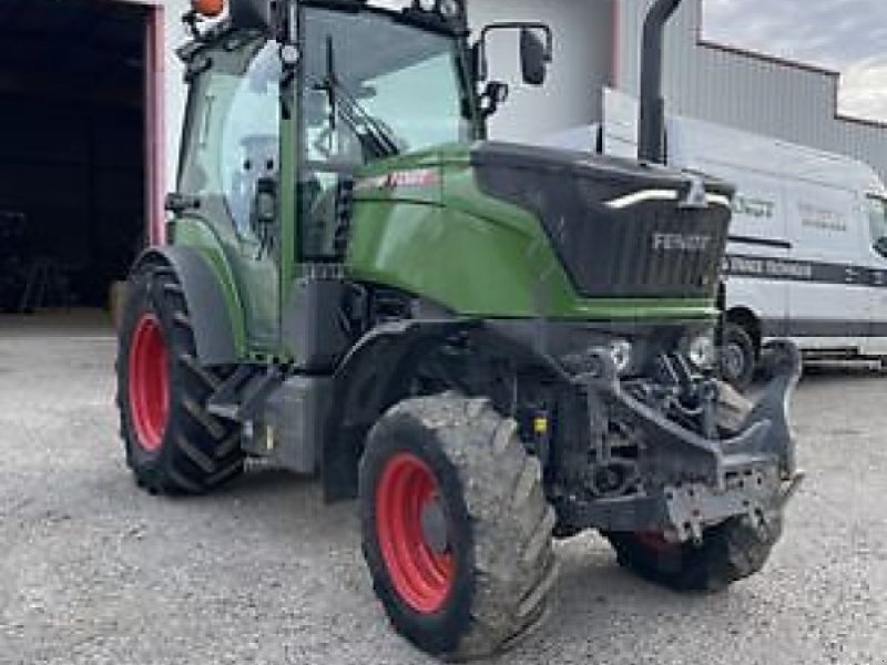 Traktor des Typs Fendt 211 V, Gebrauchtmaschine in Carcassonne (Bild 1)