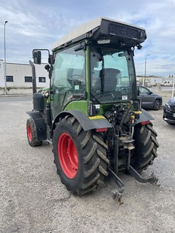 Traktor Türe ait Fendt 211 V, Gebrauchtmaschine içinde Carcassonne (resim 4)