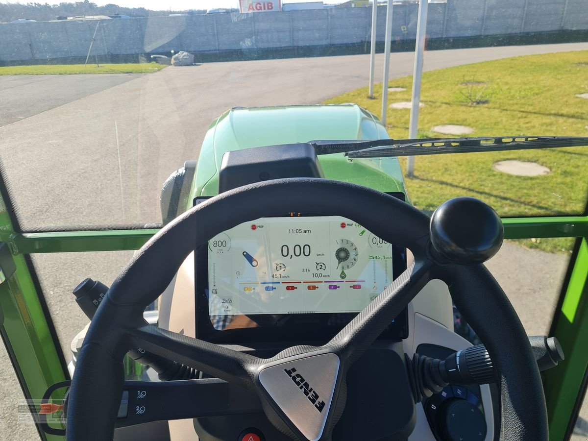 Traktor Türe ait Fendt 211 Vario F (Gen2), Neumaschine içinde Gerasdorf (resim 15)