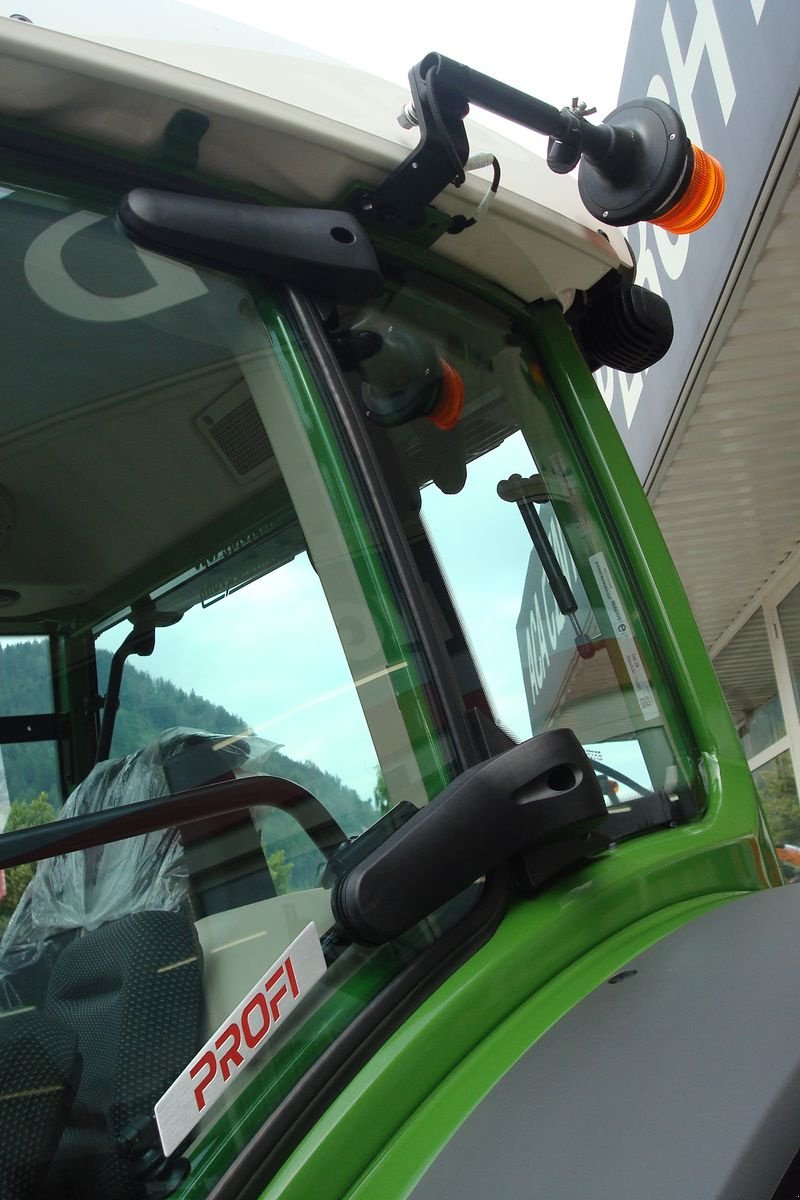 Traktor of the type Fendt 211 Vario (FendtONE), Vorführmaschine in Judenburg (Picture 11)