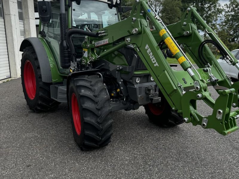 Traktor типа Fendt 211 Vario (FendtONE), Gebrauchtmaschine в Traberg