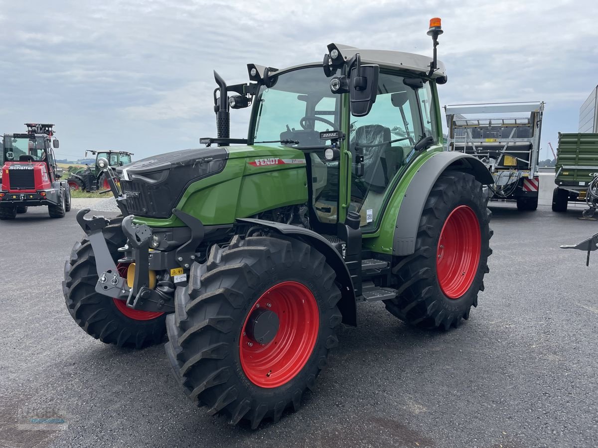 Traktor del tipo Fendt 211 Vario (Gen3), Neumaschine In Niederkappel (Immagine 6)