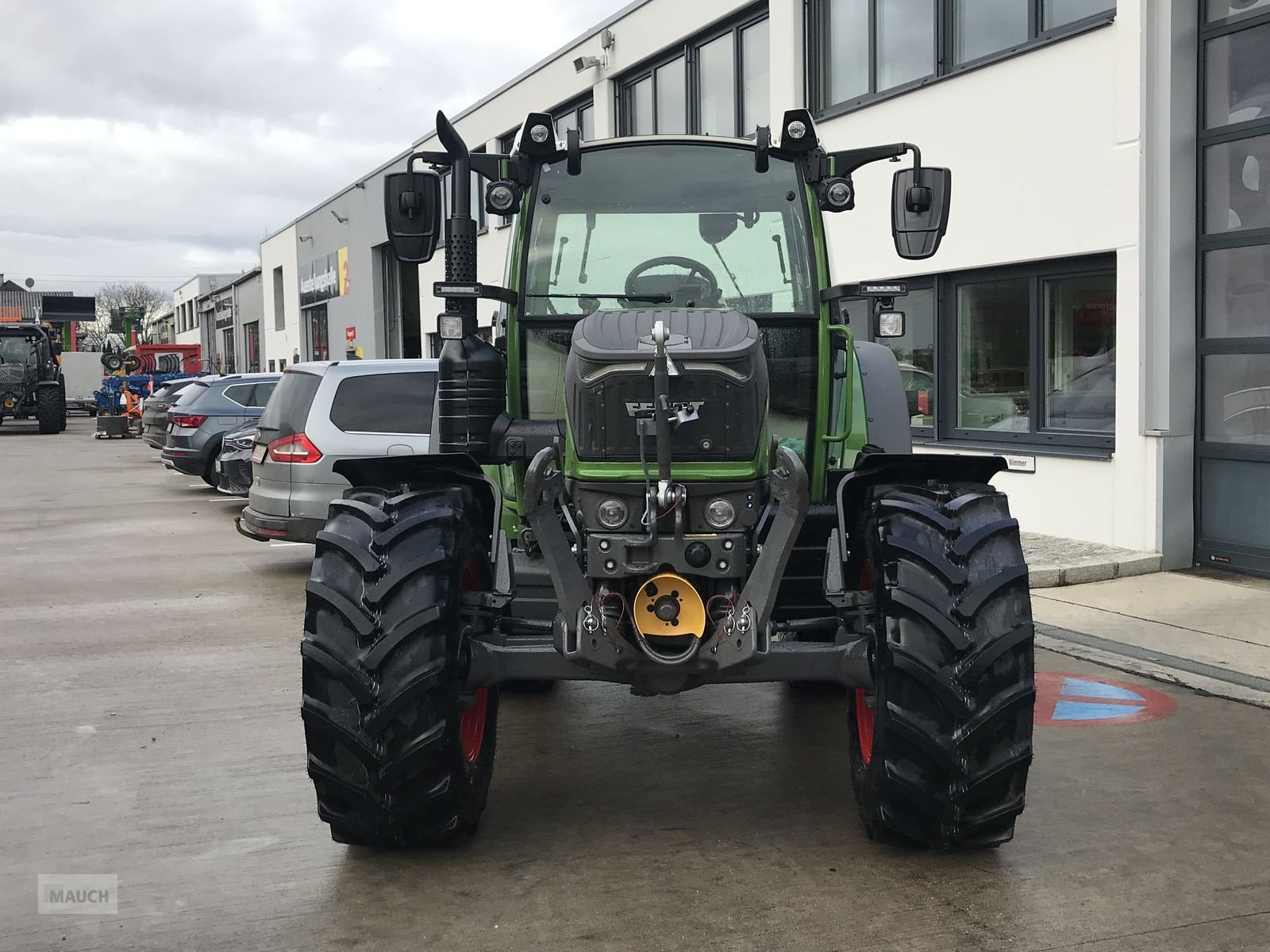 Traktor des Typs Fendt 211 Vario (Gen3), Neumaschine in Burgkirchen (Bild 3)