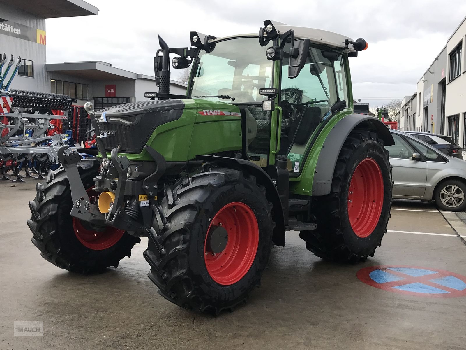 Traktor des Typs Fendt 211 Vario (Gen3), Neumaschine in Burgkirchen (Bild 4)