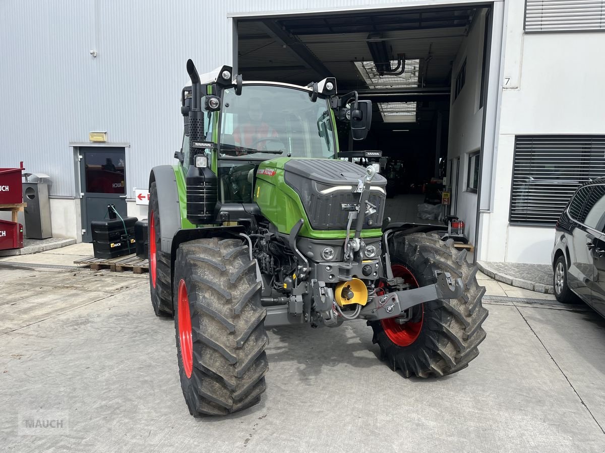 Traktor tipa Fendt 211 Vario (Gen3), Neumaschine u Burgkirchen (Slika 2)