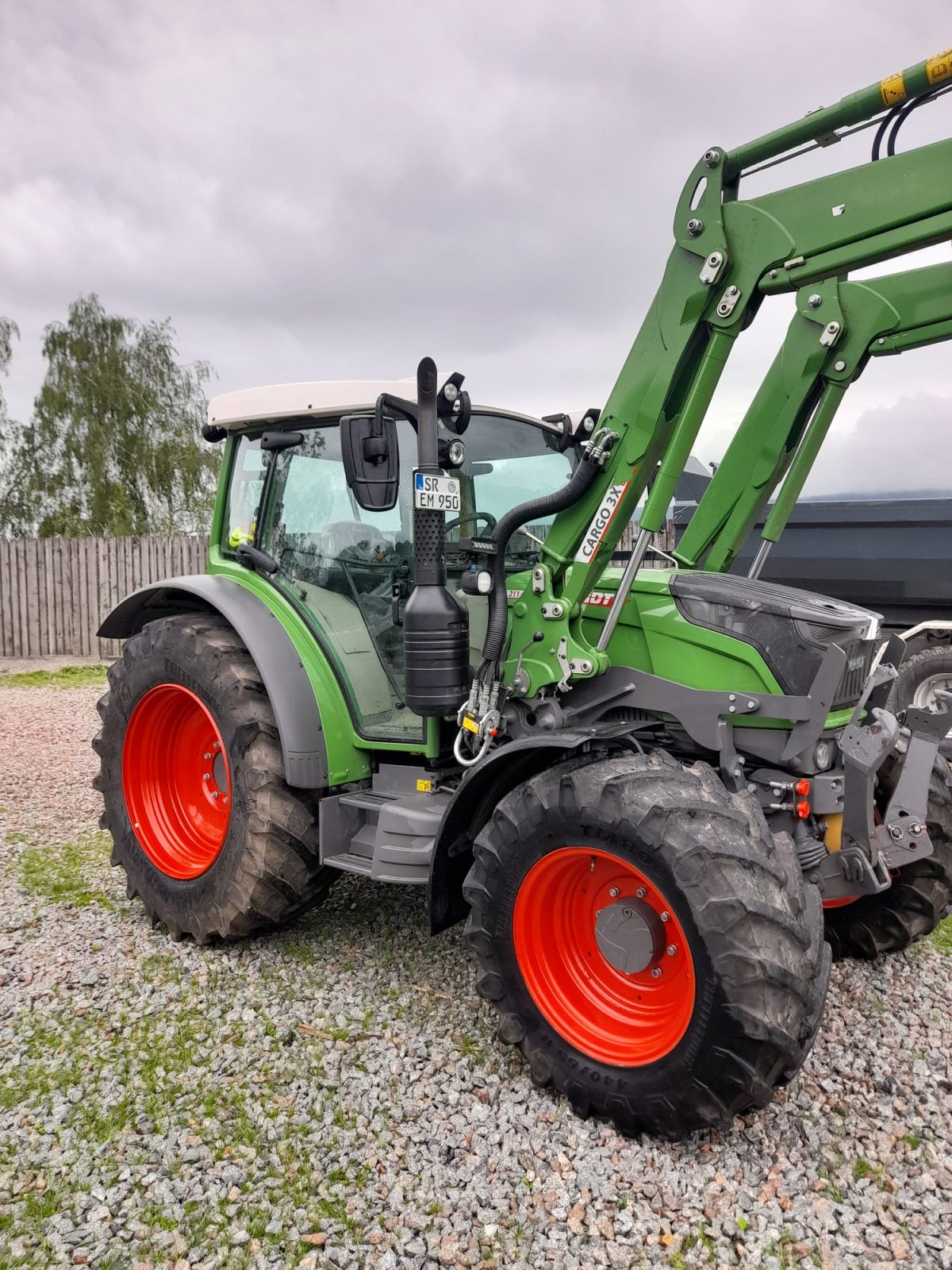 Traktor типа Fendt 211 Vario Gen3 Power Setting 2, Gebrauchtmaschine в Konzell (Фотография 2)