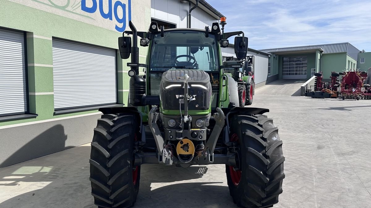 Traktor типа Fendt 211 Vario Gen3 Power, Gebrauchtmaschine в Hürm (Фотография 3)