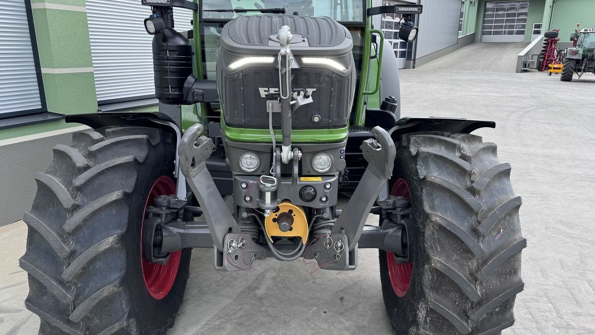 Traktor des Typs Fendt 211 Vario Gen3 Profi+, Gebrauchtmaschine in Hürm (Bild 4)