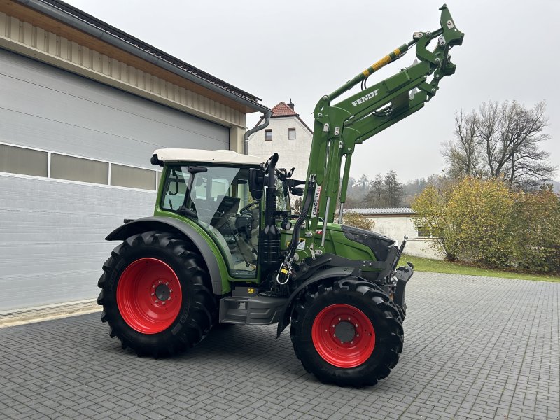 Traktor del tipo Fendt 211 Vario Gen.3 Profi+ Profiplus Setting2 mit Cargo 3X65 Vollausstattung, Gebrauchtmaschine en Weigendorf (Imagen 1)