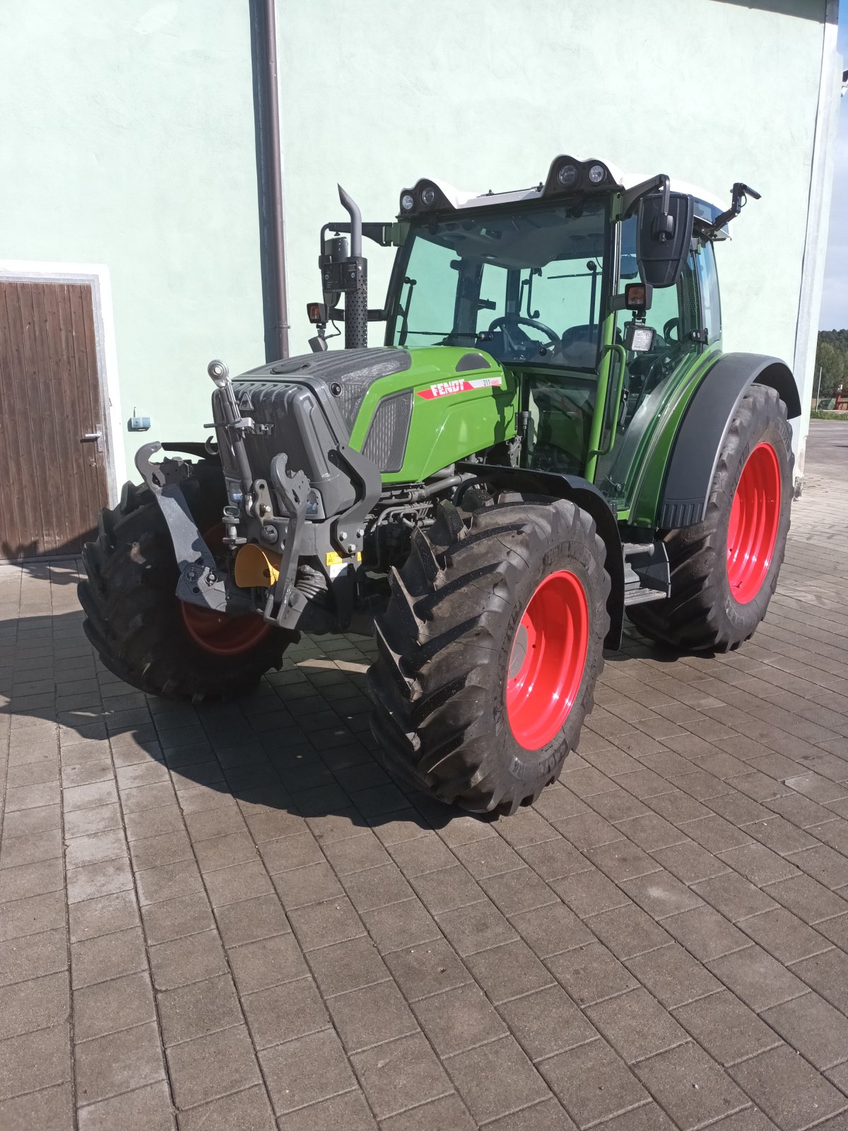 Traktor del tipo Fendt 211 Vario ohne Adblue, Gebrauchtmaschine en Allersberg (Imagen 1)