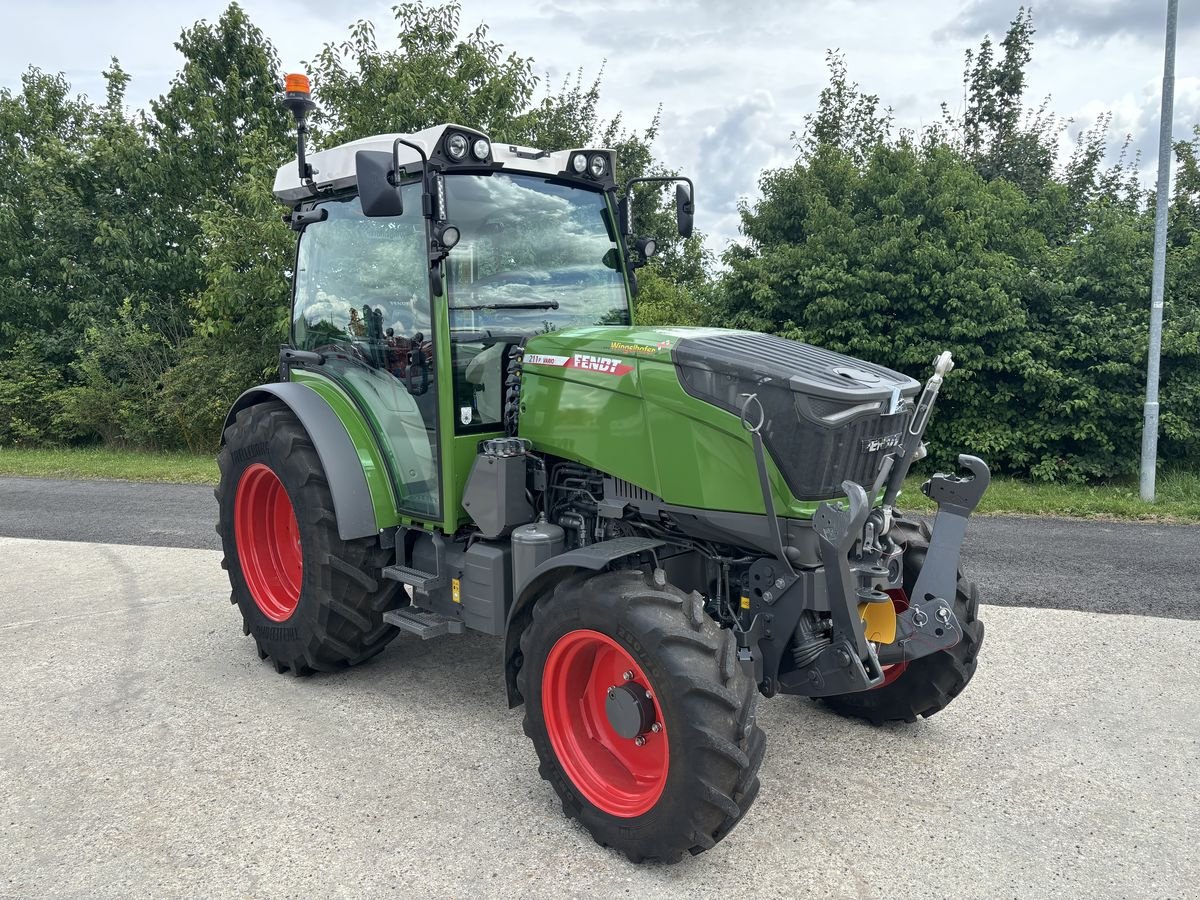 Traktor of the type Fendt 211 Vario P FendtONE, Vorführmaschine in Starrein (Picture 10)