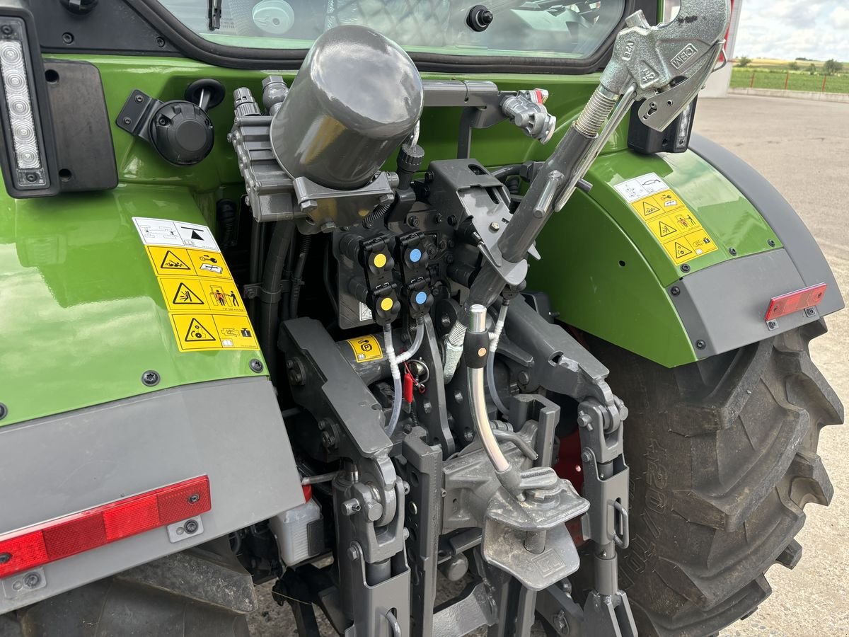 Traktor des Typs Fendt 211 Vario P (Gen3), Vorführmaschine in Starrein (Bild 15)